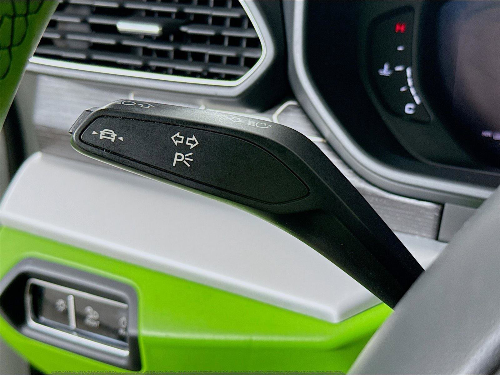 Used 2019 Lamborghini Urus image 5