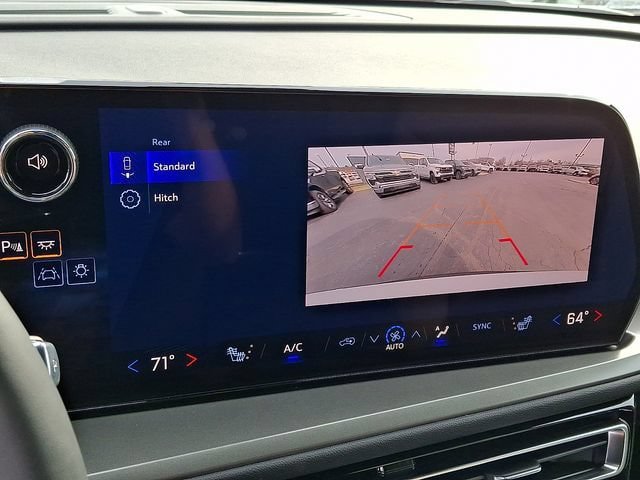 New 2026 Chevrolet Traverse LT FWD image 16