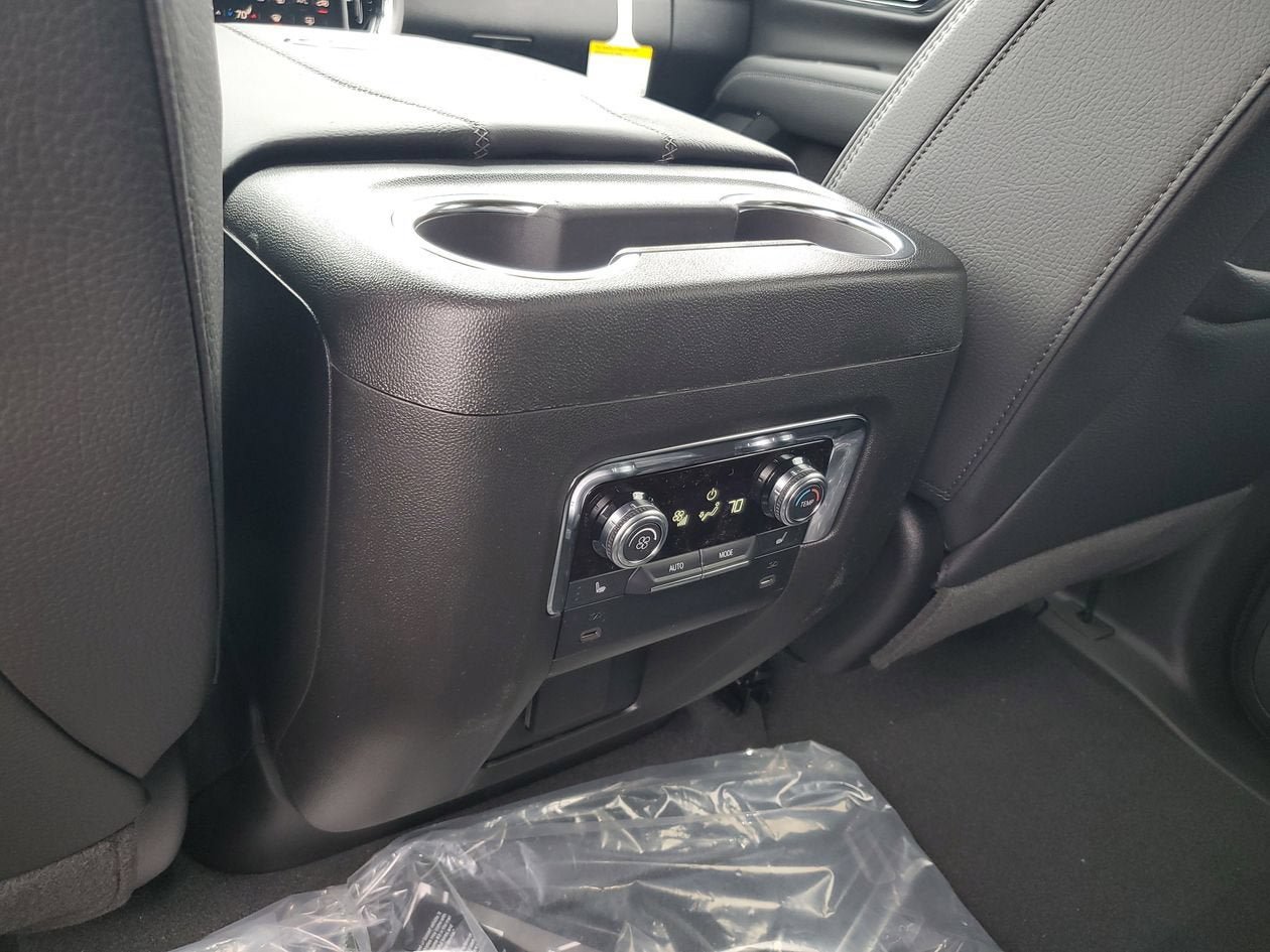 New 2026 GMC Yukon XL Denali w/ Sun & Power Step Package AWD/4WD image 16