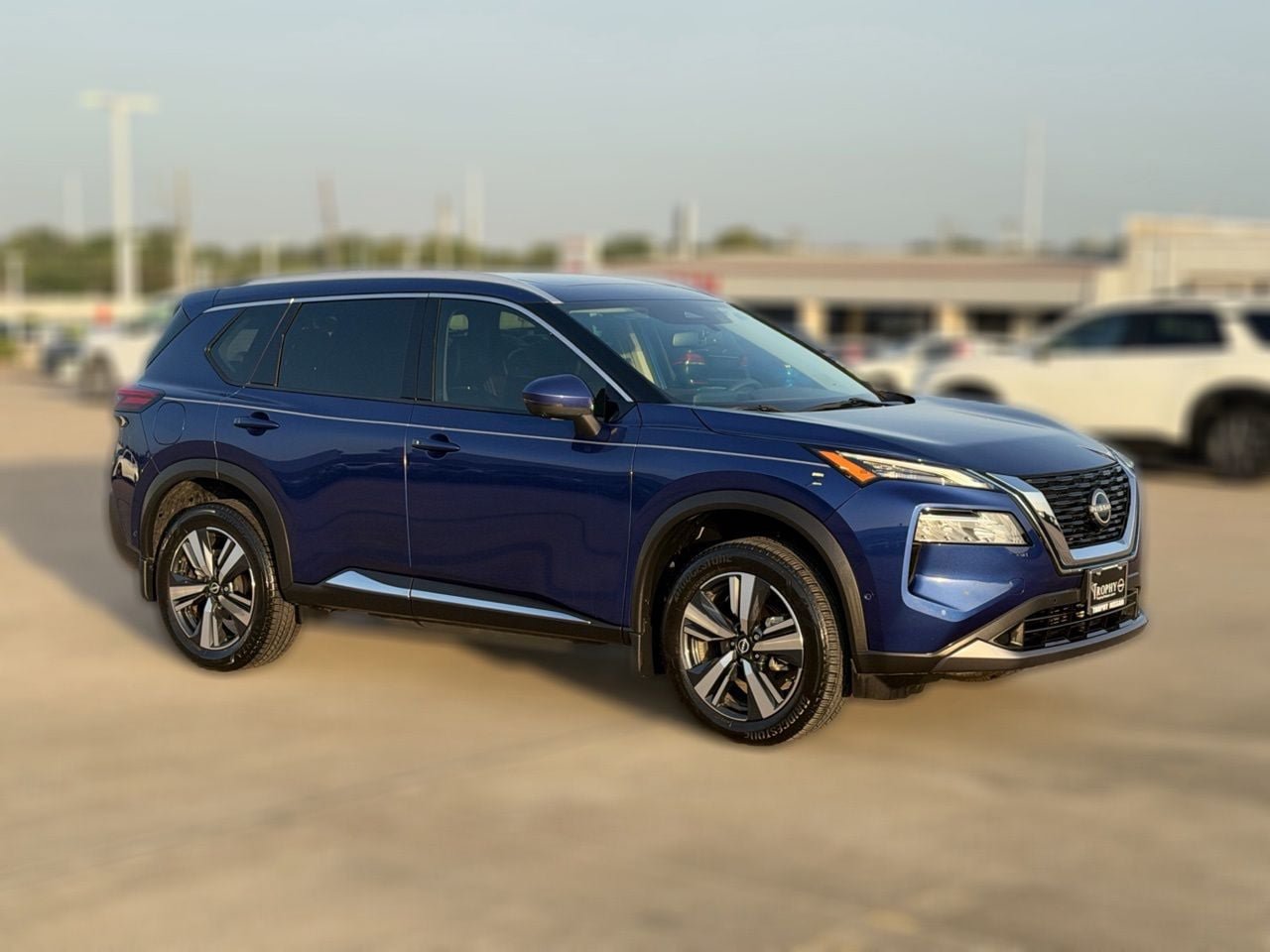 Certified 2023 Nissan Rogue SL w/ SL Premium Package FWD image 5