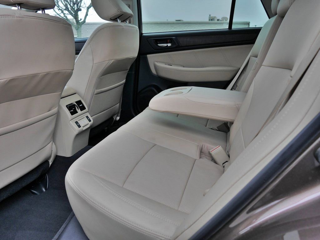 Used 2019 Subaru Outback 2.5i Limited w/ Popular Package #2 image 19