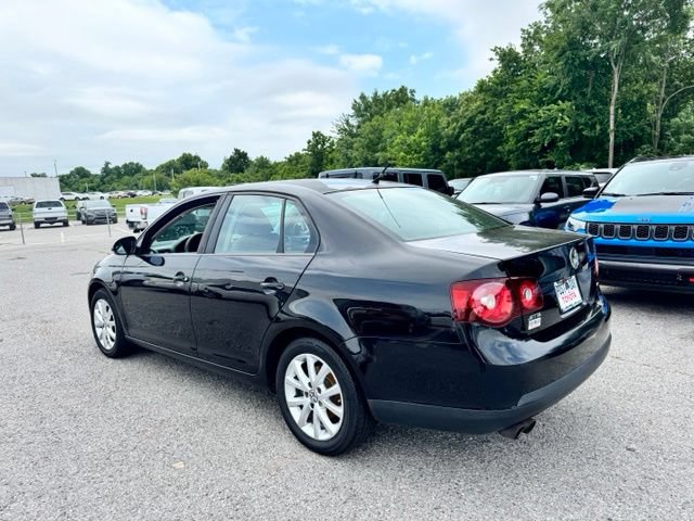 Used 2010 Volkswagen Jetta Limited Edition FWD image 5