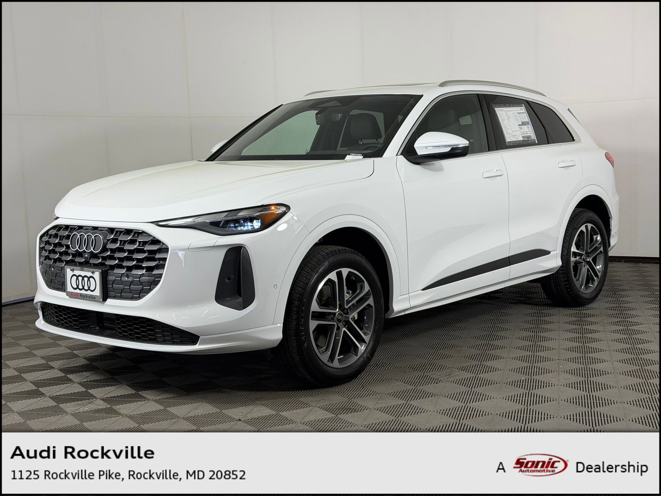 New 2026 Audi Q5 Premium AWD/4WD image 1