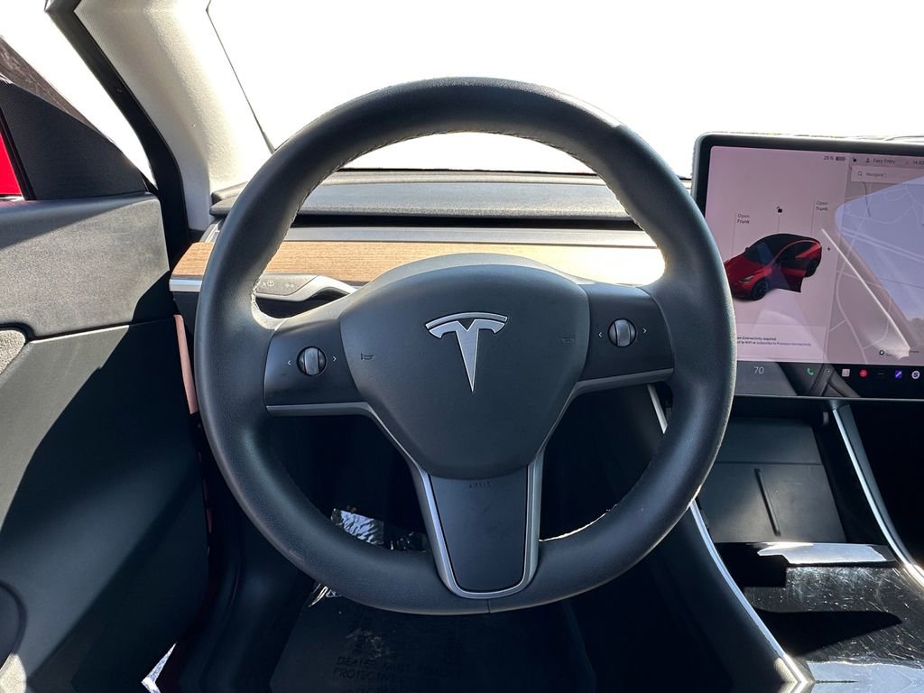 Used 2021 Tesla Model Y Long Range image 12