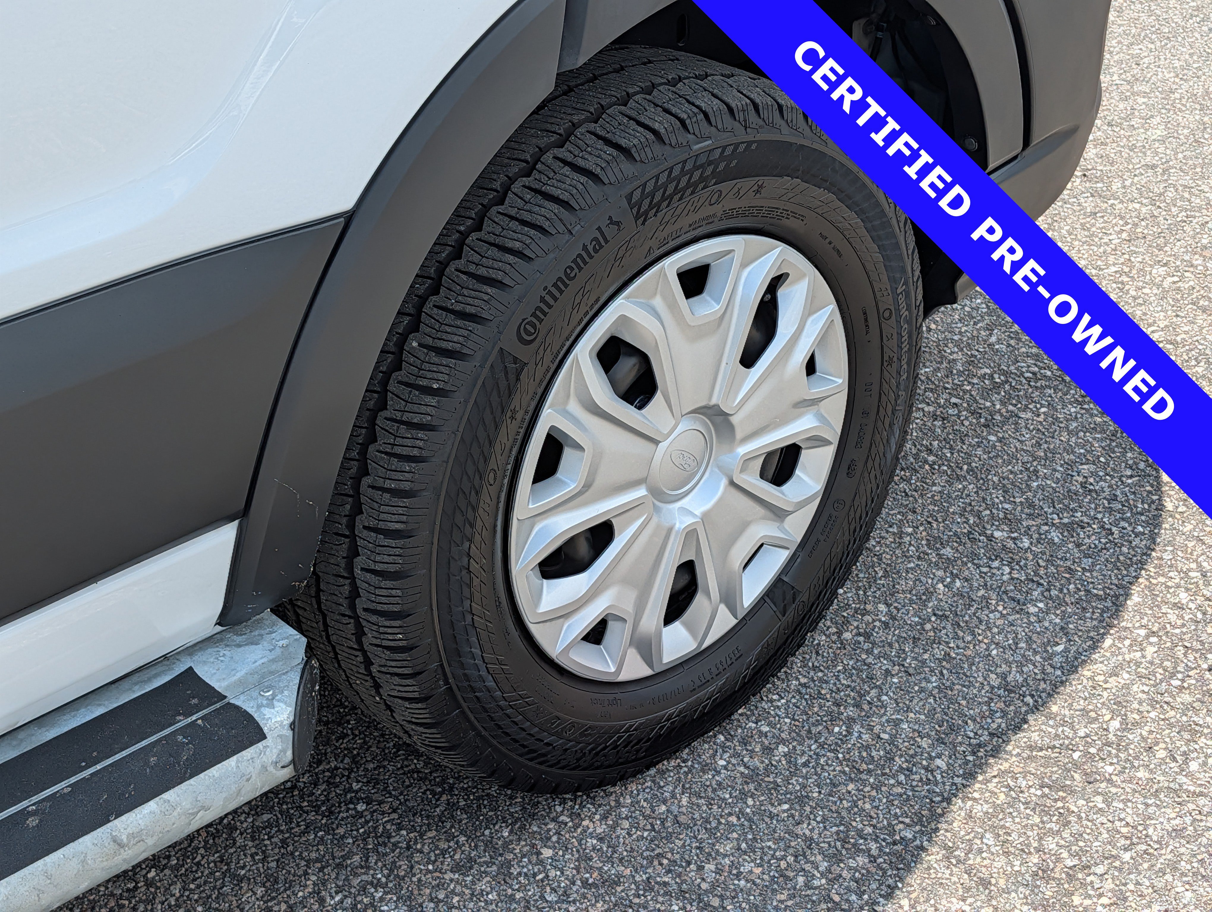 Certified 2025 Ford Transit 250 Low Roof w/ Exterior Upgrade Package RWD image 12