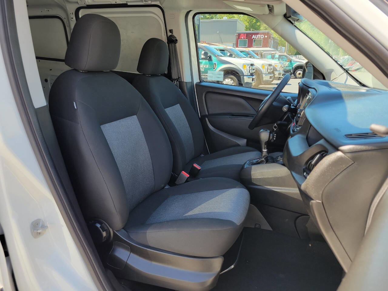 Used 2022 RAM ProMaster City Tradesman image 16