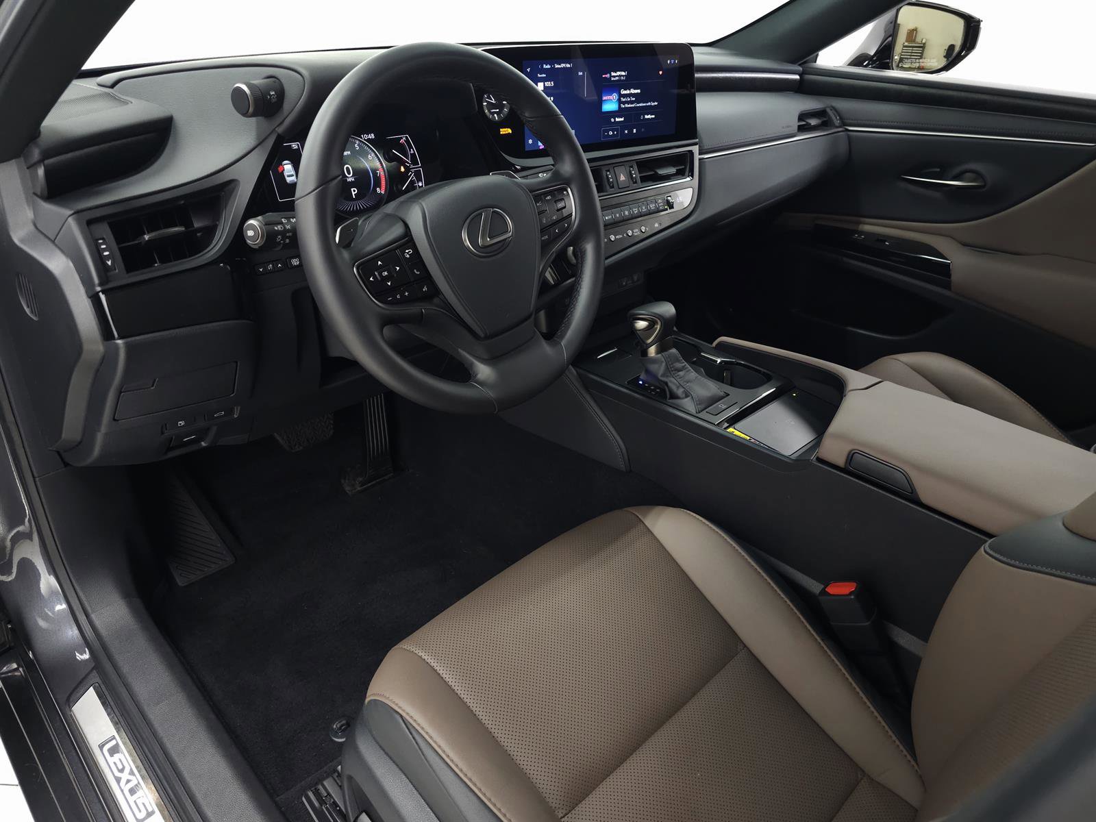 Used 2025 Lexus ES 350 Premium image 16