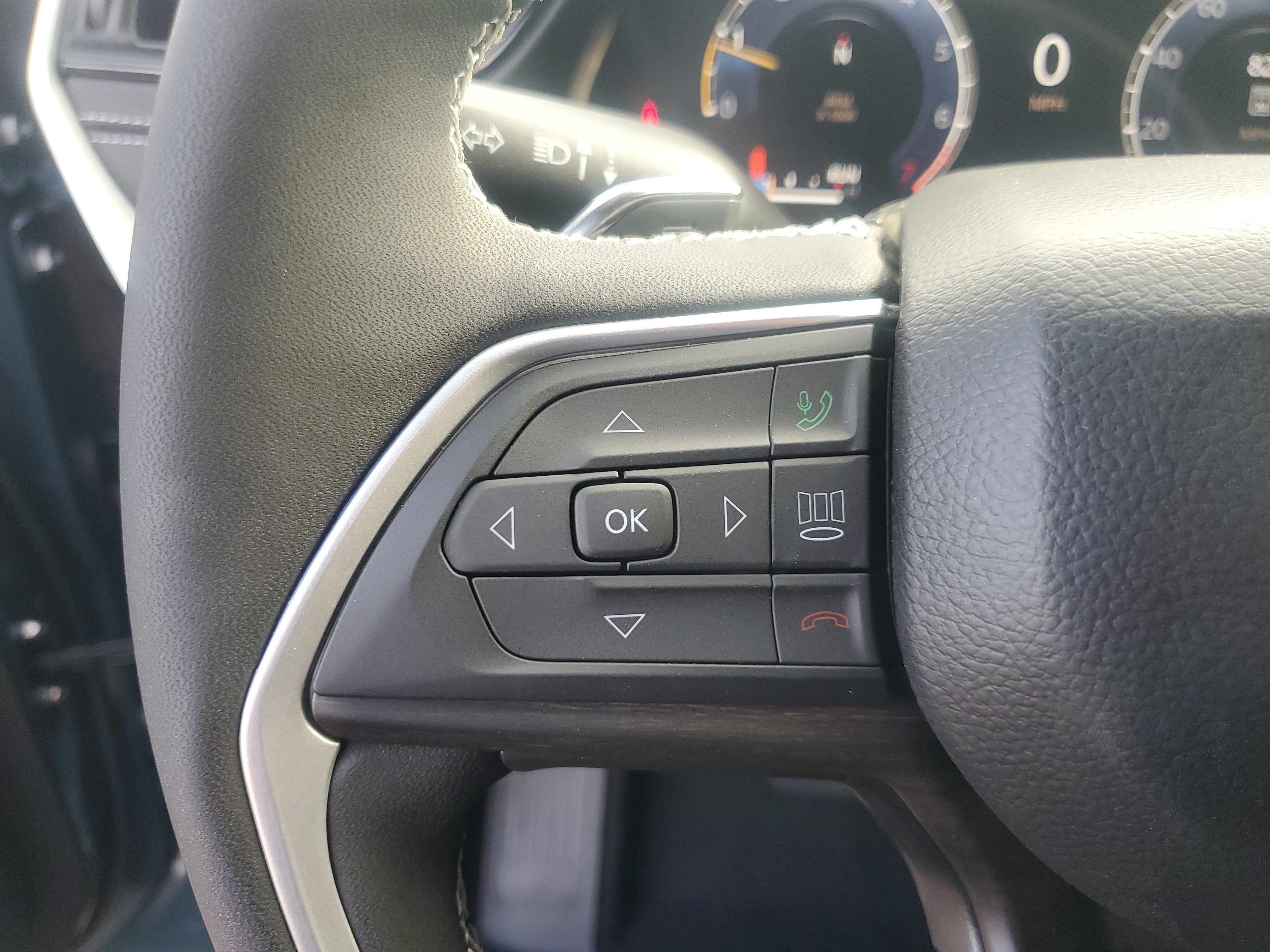 New 2026 Jeep Grand Cherokee Limited RWD image 15