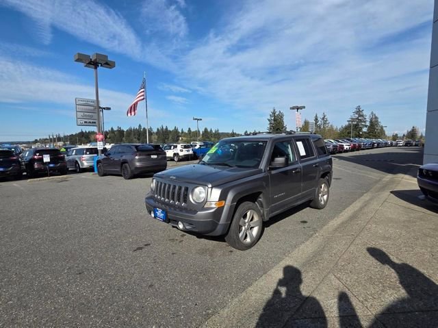 Used 2012 Jeep Patriot Limited w/ Sun/Sound Group AWD/4WD image 3