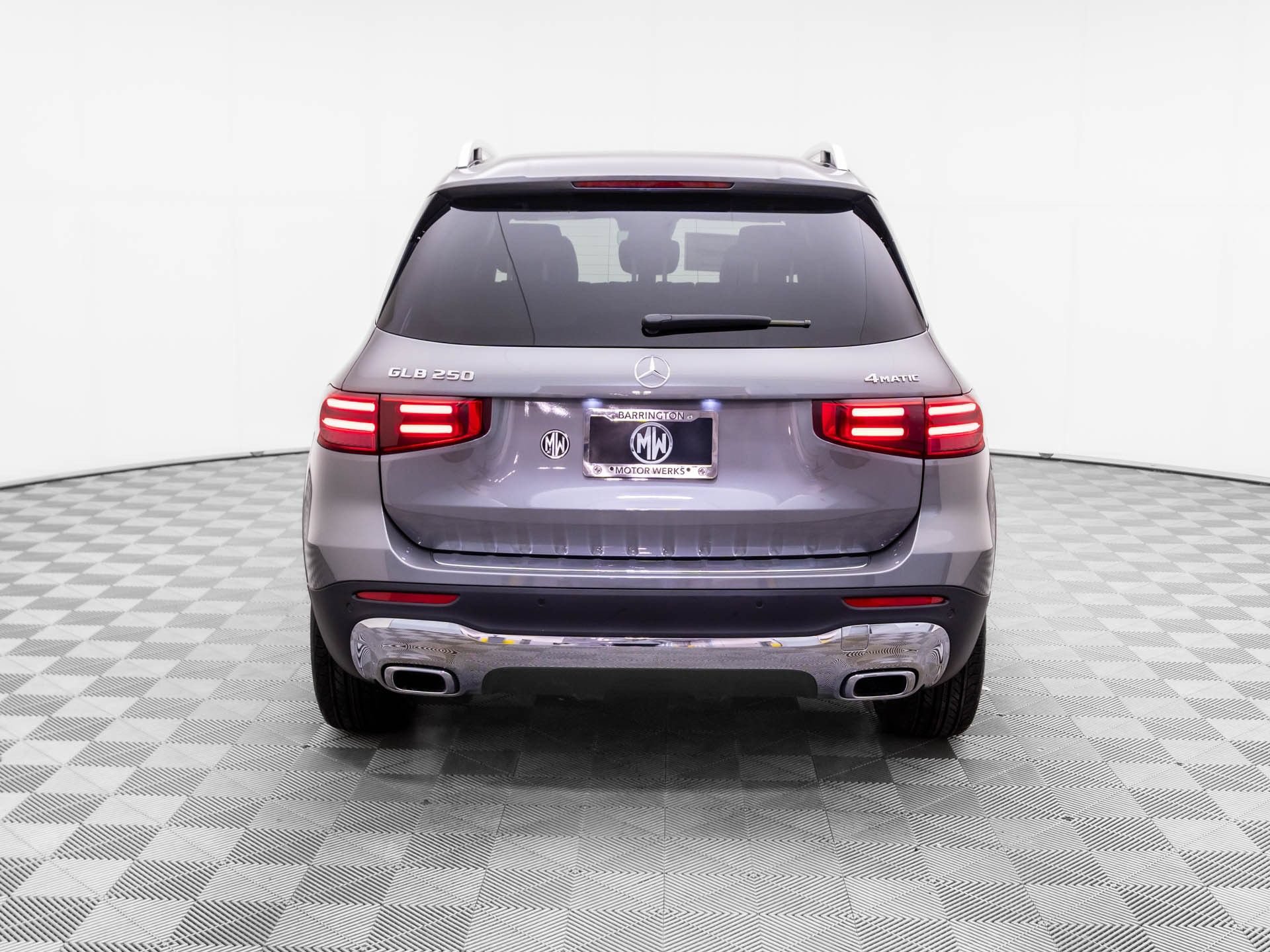 New 2026 Mercedes-Benz GLB 250 4MATIC image 4