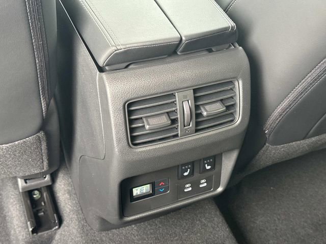 New 2026 Nissan Rogue Platinum w/ Platinum Premium Package image 17