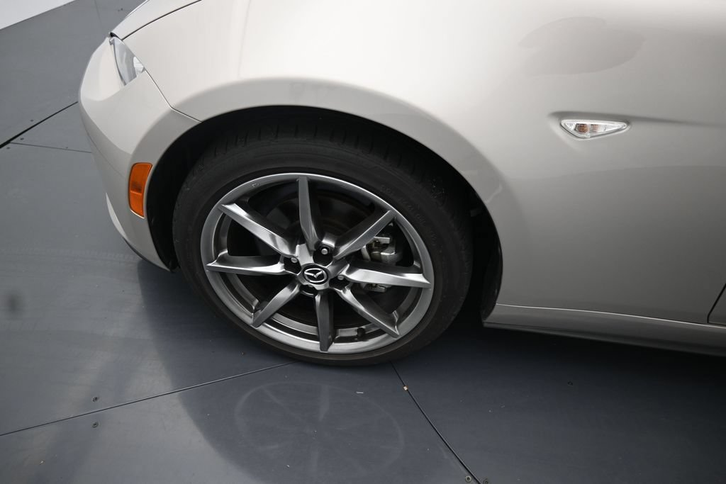 Used 2022 MAZDA MX-5 Miata RF Grand Touring w/ Weather Package RWD image 15