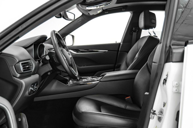 Used 2019 Maserati Levante image 27