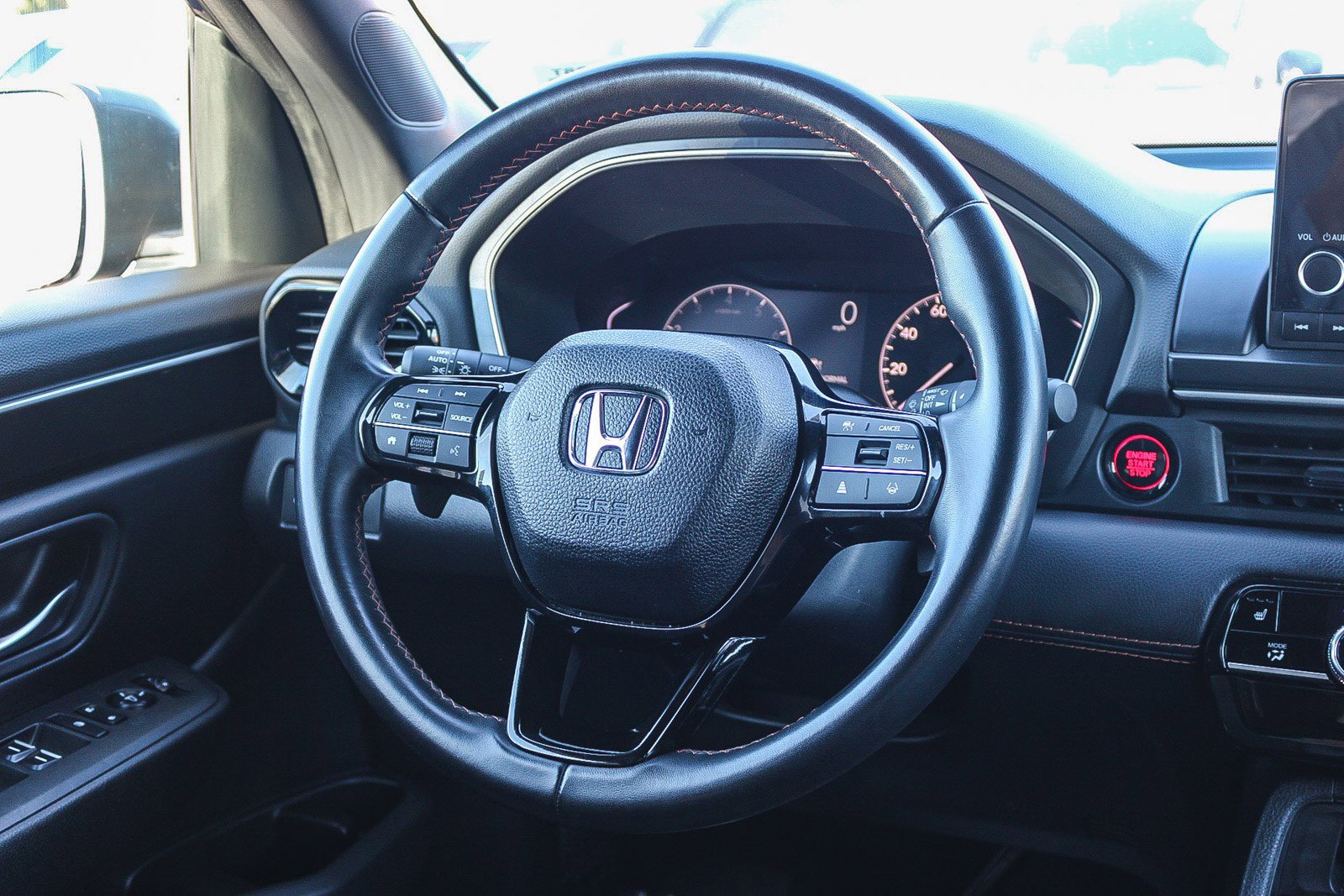 Used 2023 Honda Pilot Sport image 16