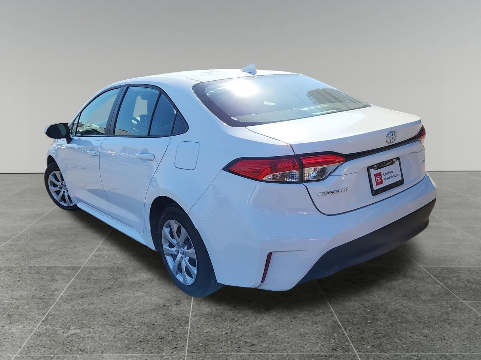 Certified 2025 Toyota Corolla LE image 5