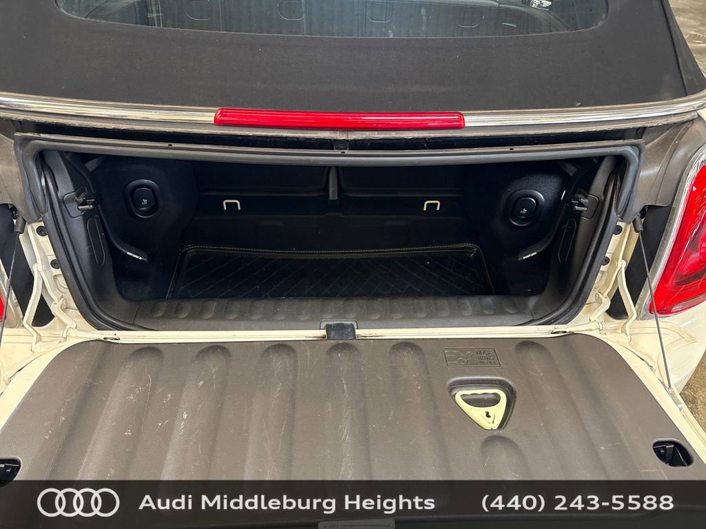 Used 2019 MINI Cooper S w/ Signature Upholstery Package image 19