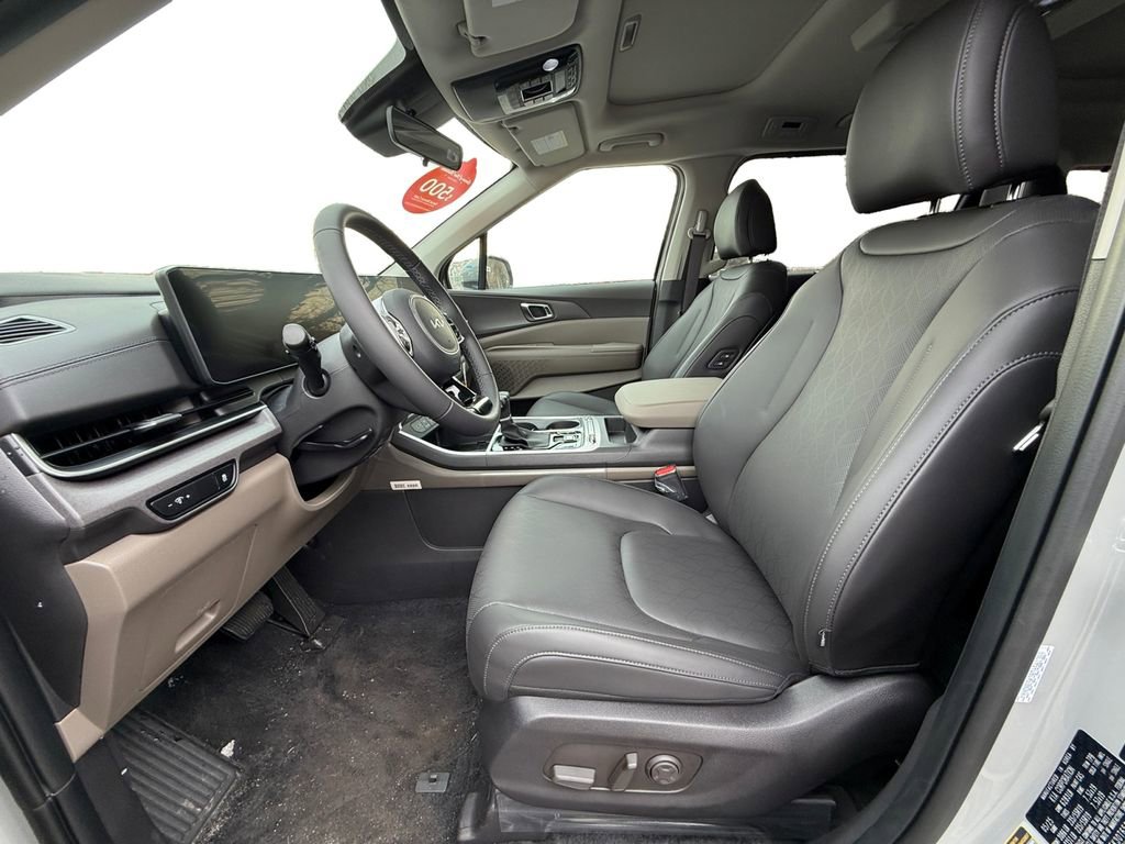 New 2026 Kia Carnival SX FWD image 9