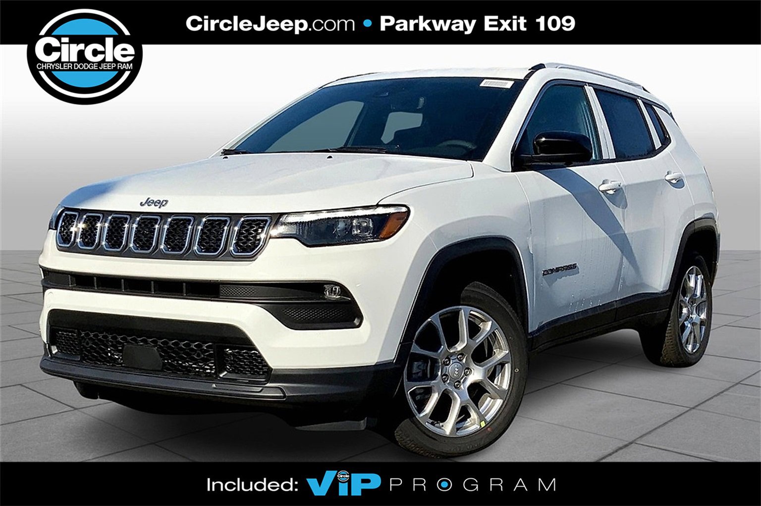 New 2023 Jeep Compass Latitude w/ Sun and Sound Group image 1