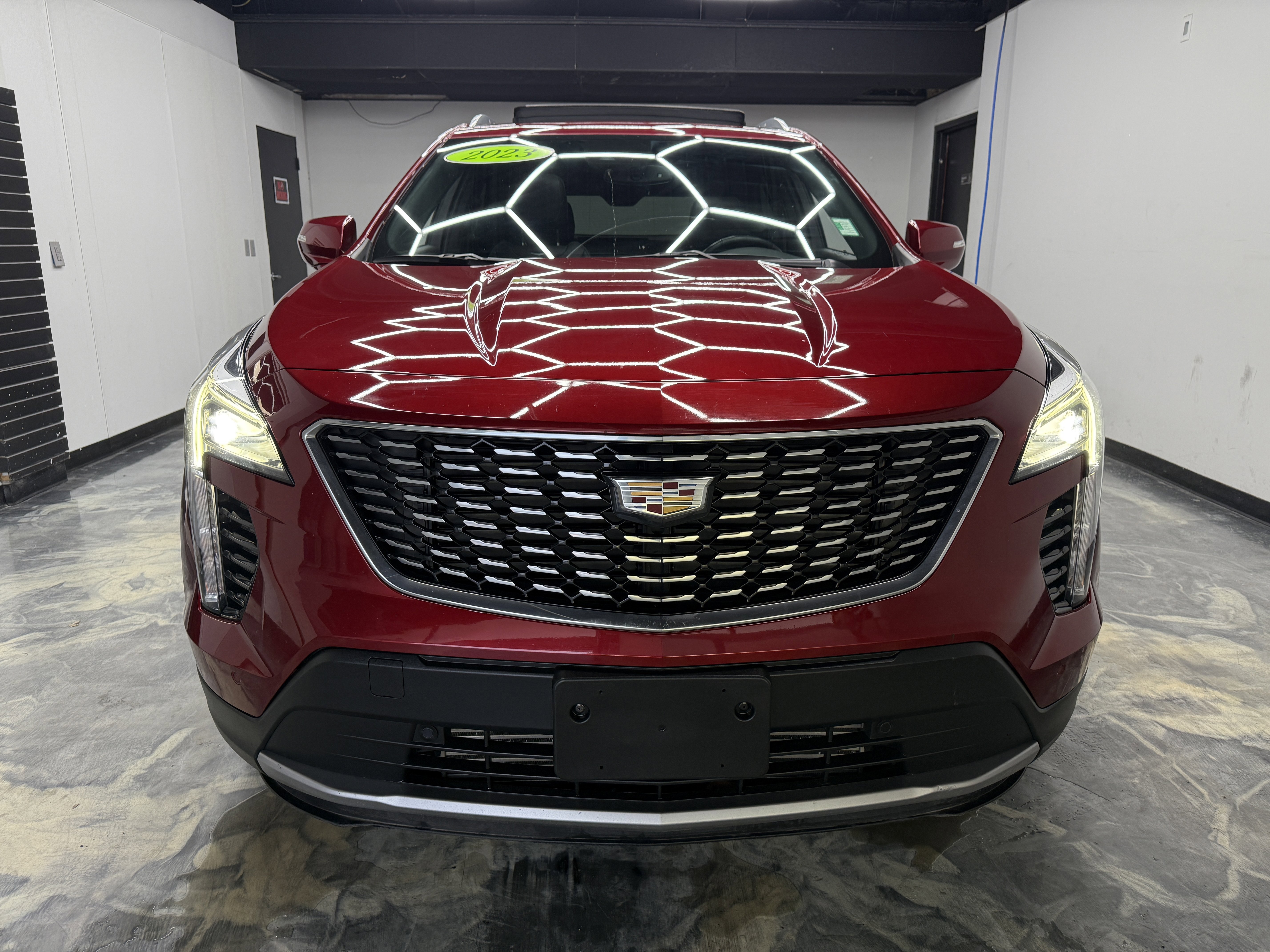 Used 2023 Cadillac XT4 Premium Luxury image 7