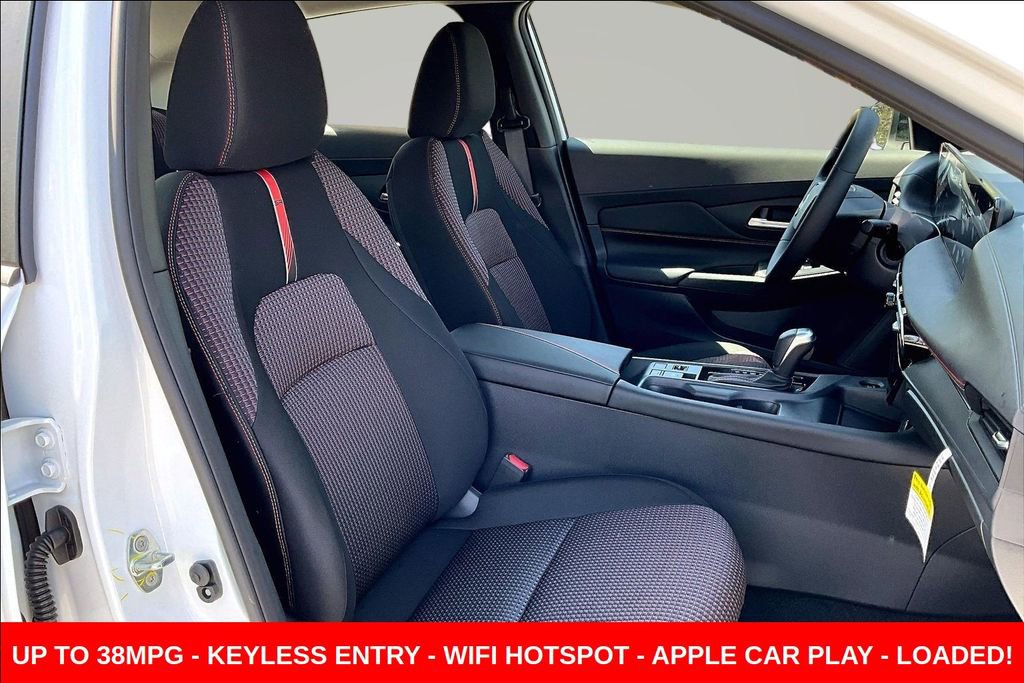 New 2026 Nissan Sentra SR w/ Floor Mat Package FWD image 10
