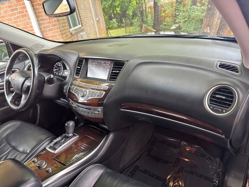 Used 2013 INFINITI JX35 AWD w/ Premium Pkg image 24