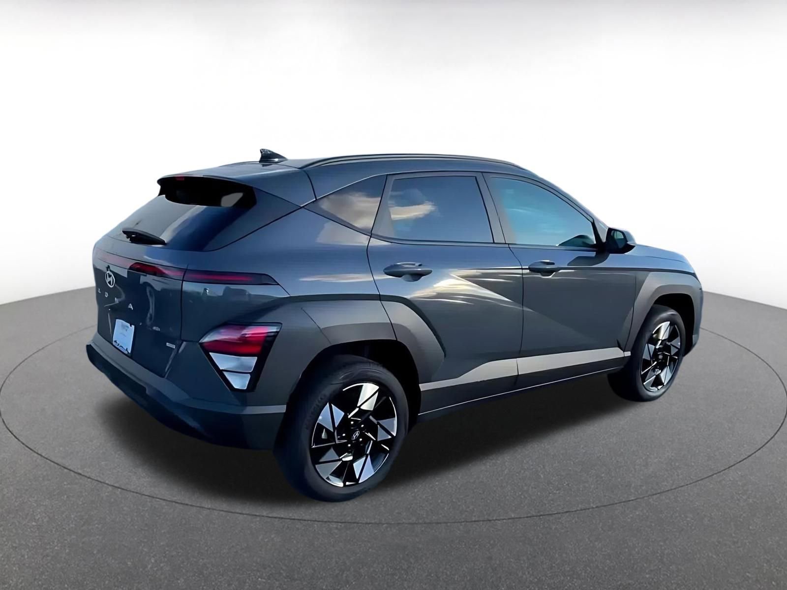 Used 2025 Hyundai Kona SEL image 15