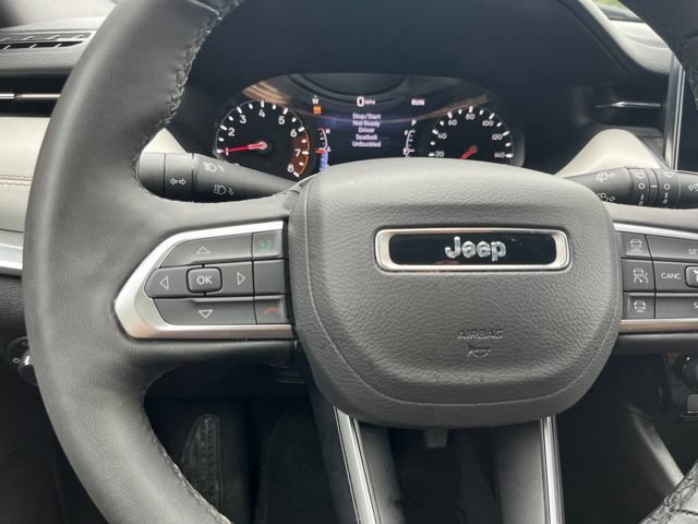 Used 2025 Jeep Compass Limited AWD/4WD image 28
