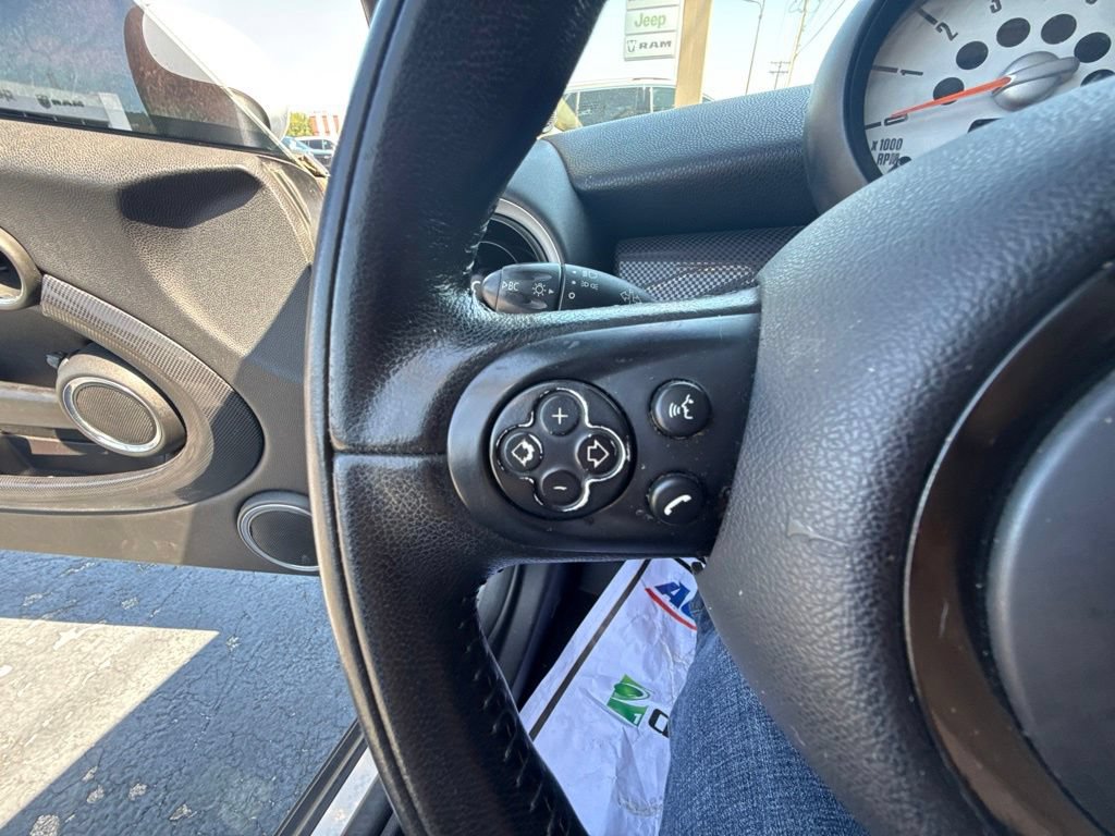 Used 2011 MINI Cooper S FWD image 16
