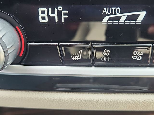 Used 2022 BMW 530i xDrive w/ Premium Package image 21