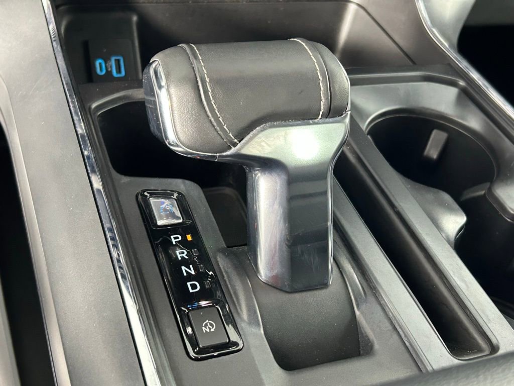 Used 2022 Ford F150 Lightning XLT image 23