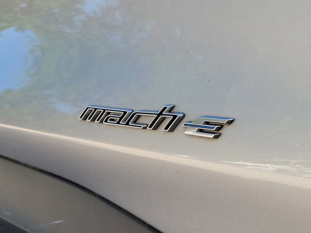 Used 2021 Ford Mustang Mach-E Select w/ Comfort/Appearance Package RWD image 10