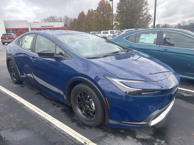 New 2026 Toyota Prius Plug-In Hybrid FWD image 2