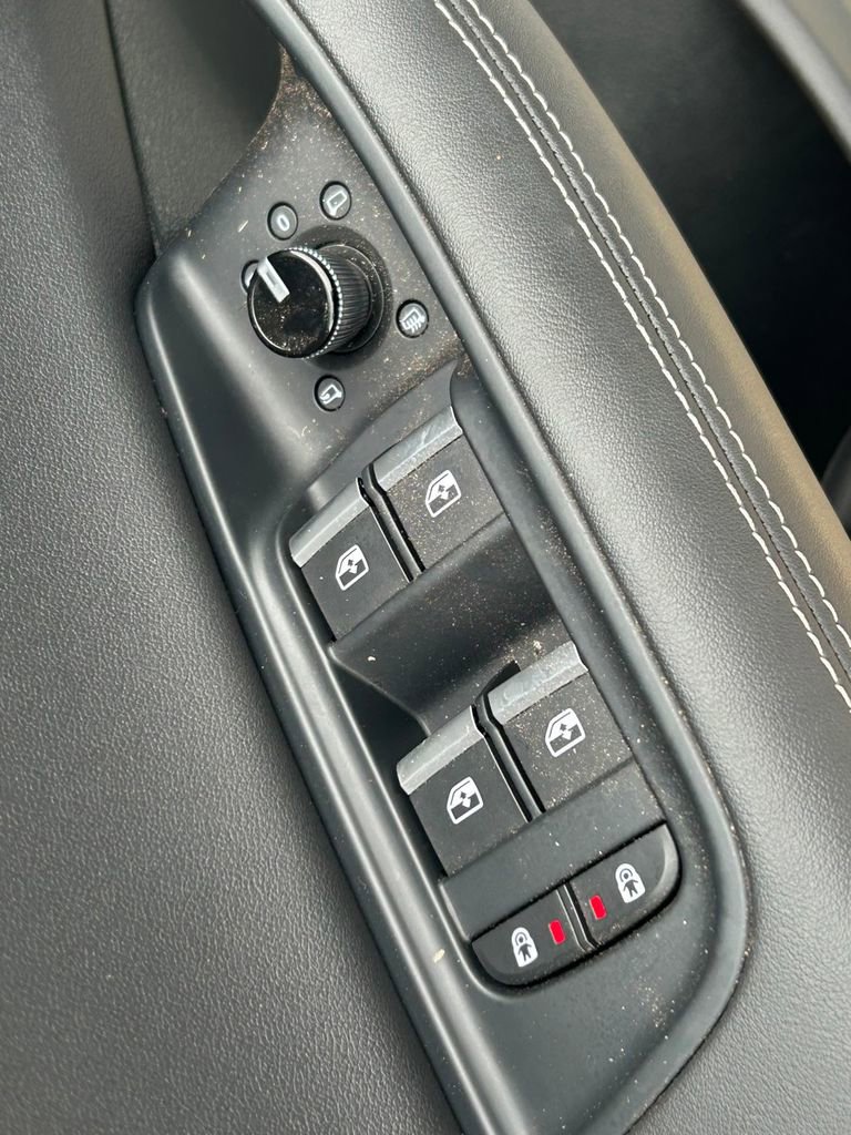 Used 2023 Audi Q8 Premium Plus w/ Premium Plus Package image 24