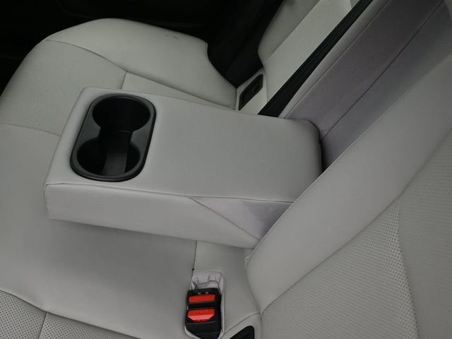 Used 2024 Toyota Prius XLE image 27