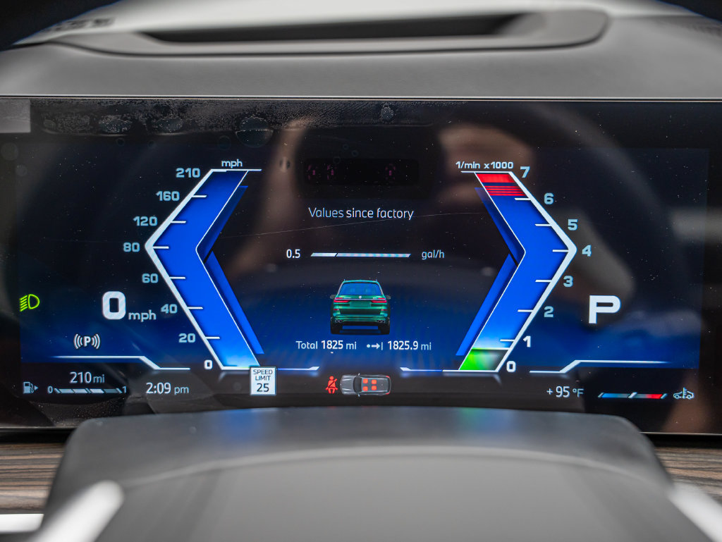 Used 2026 BMW ALPINA XB7 AWD/4WD image 38