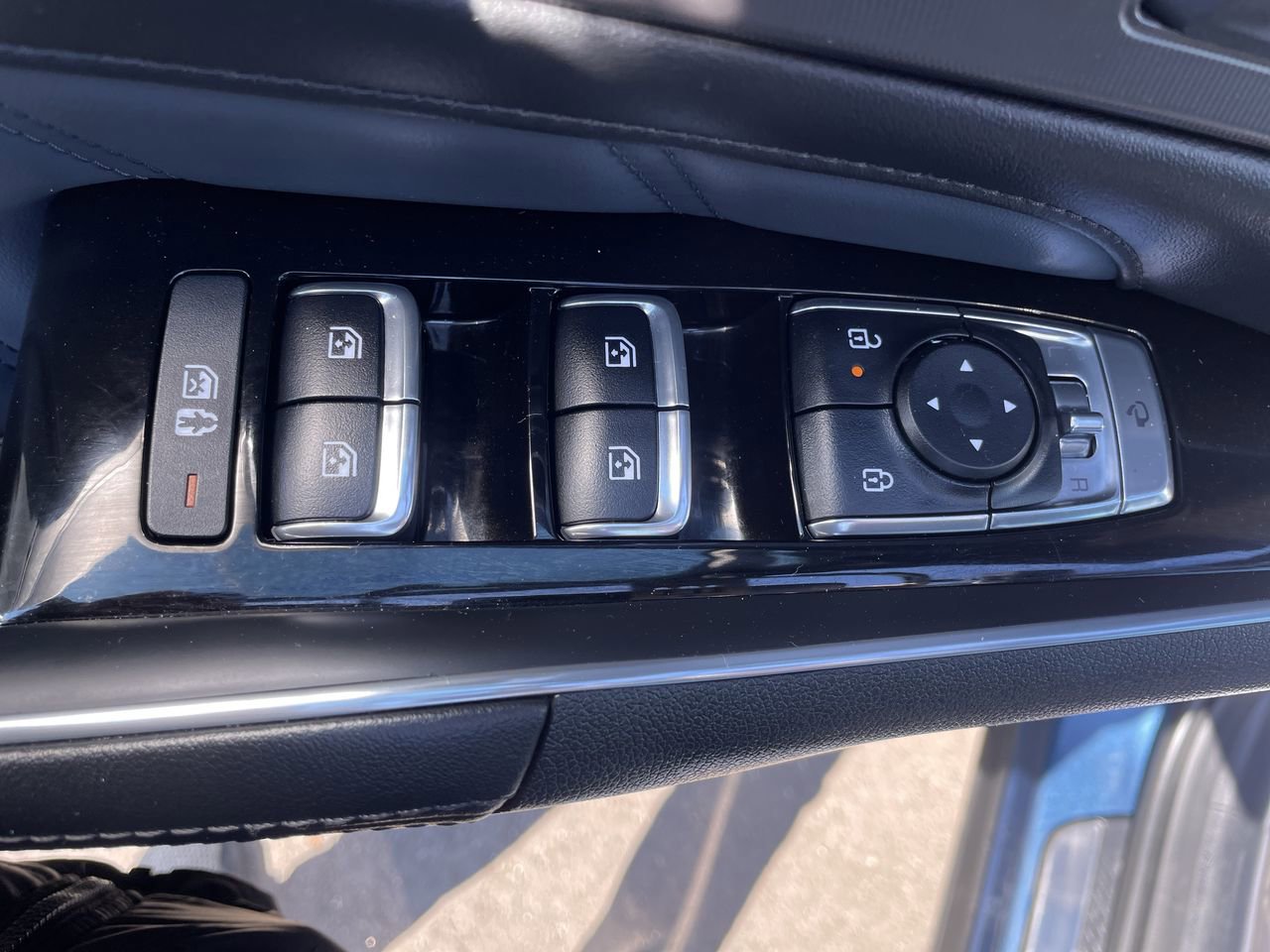 Certified 2025 Kia Sorento SX Prestige AWD/4WD image 19