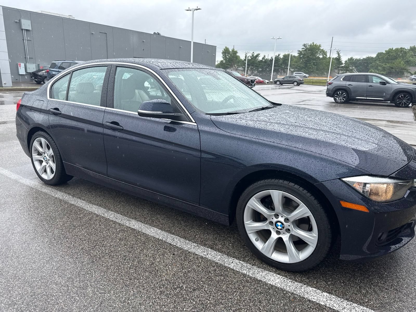 Used 2015 BMW 320i xDrive Sedan AWD/4WD video 1