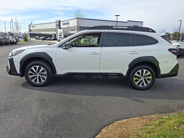 Certified 2025 Subaru Outback Premium AWD/4WD image 4