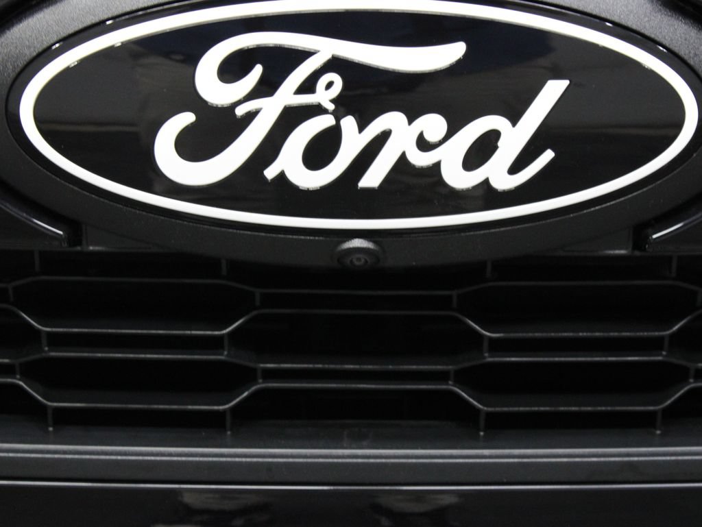 Used 2025 Ford F150 Lariat AWD/4WD image 56