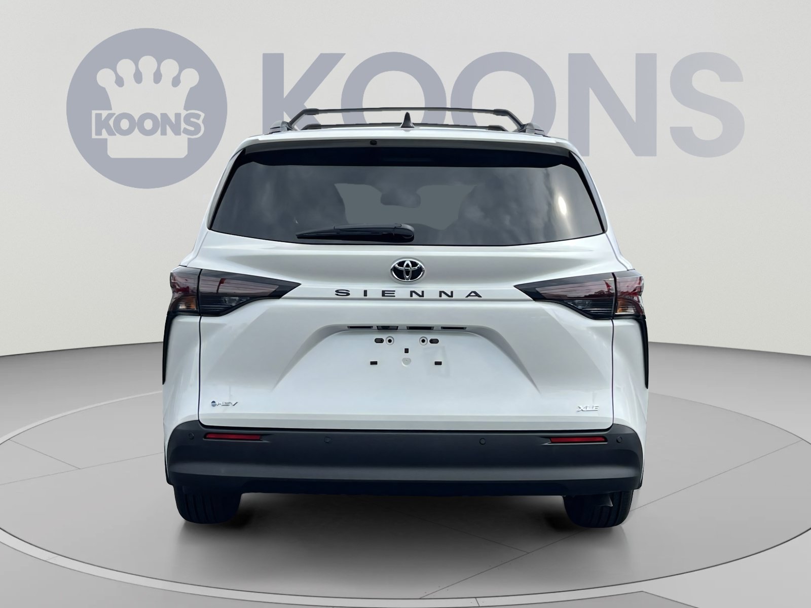 New 2026 Toyota Sienna XLE FWD image 5