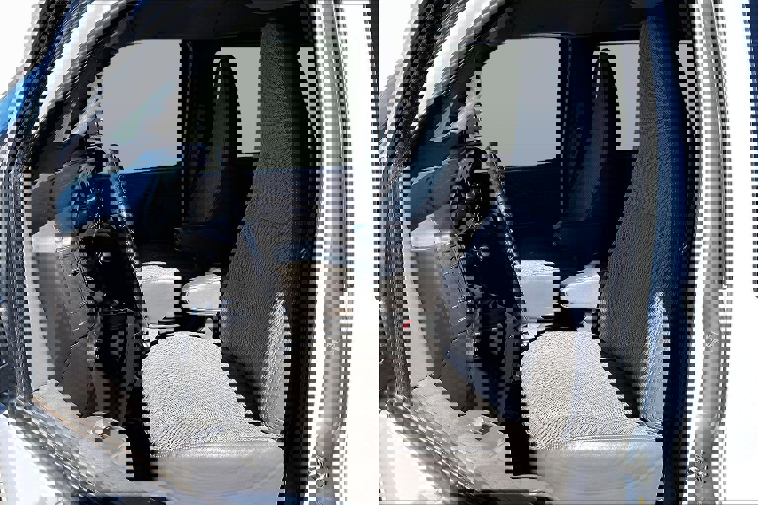 Used 2017 Chevrolet Express 2500 LS image 21