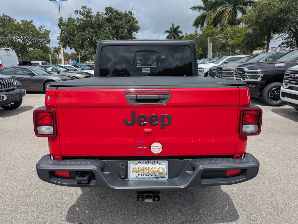 Used 2022 Jeep Gladiator Sport AWD/4WD image 7