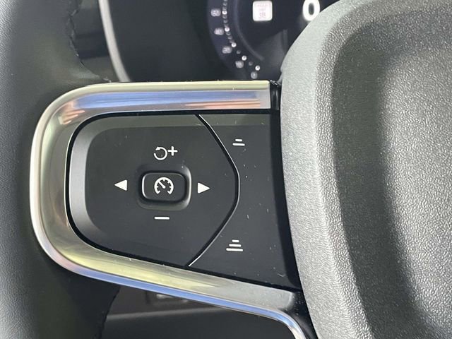 Used 2026 Volvo XC40 B5 Plus w/ Protection Package Premier image 33
