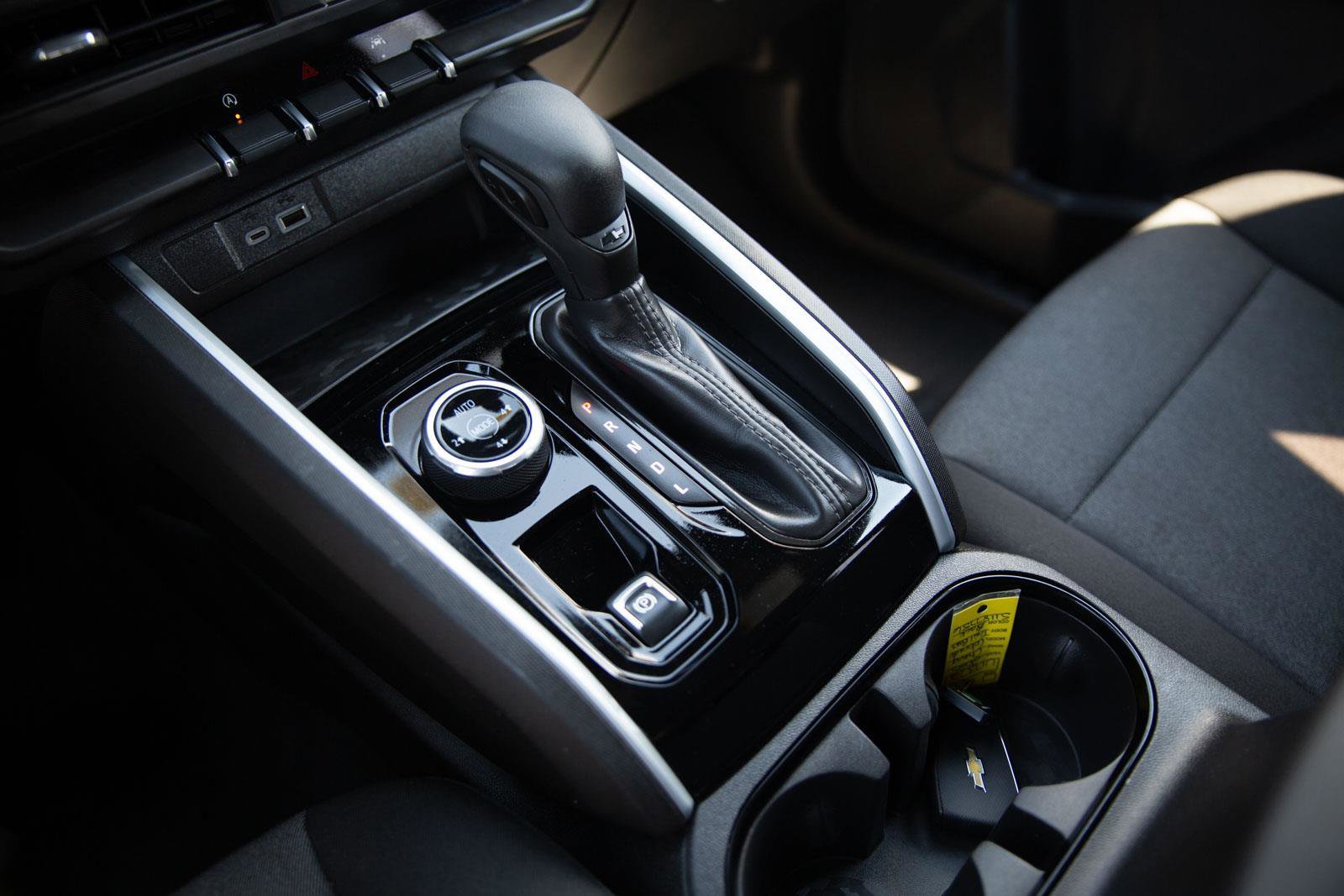 Used 2025 Chevrolet Colorado Trail Boss AWD/4WD image 17