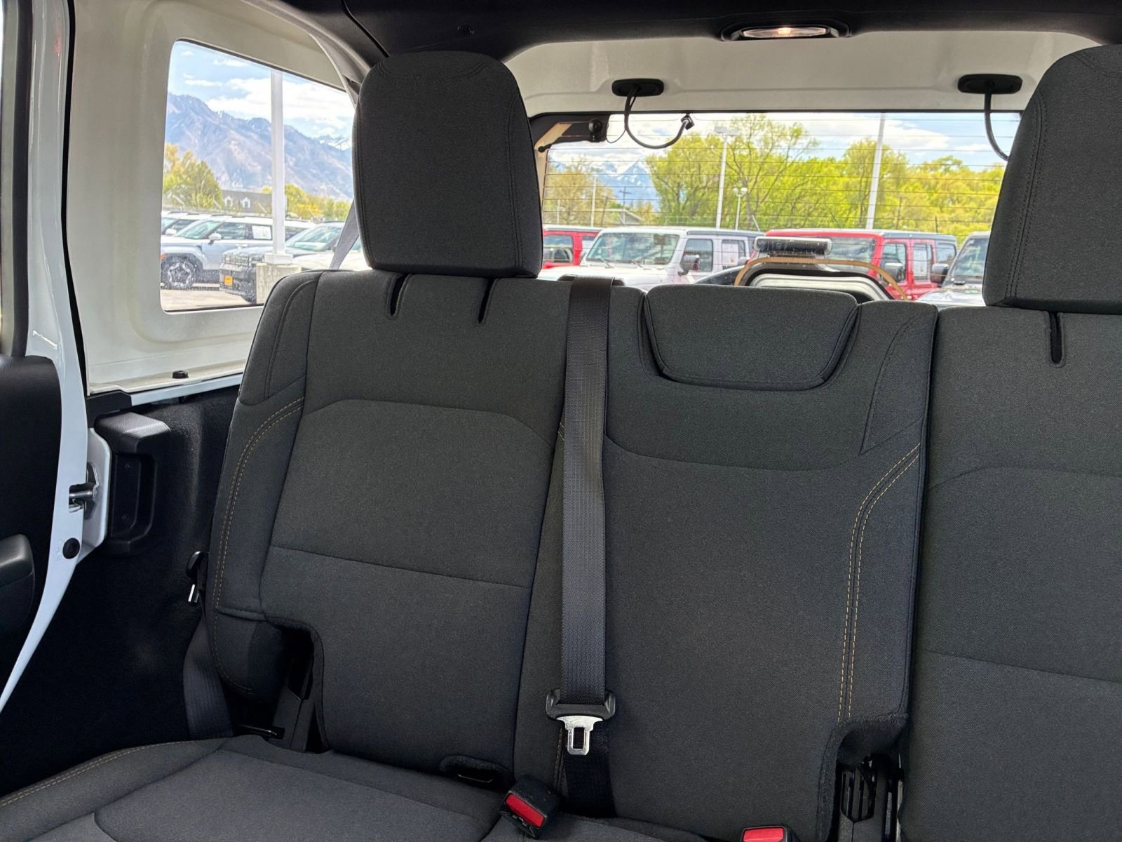 Used 2025 Jeep Wrangler Sport S image 38