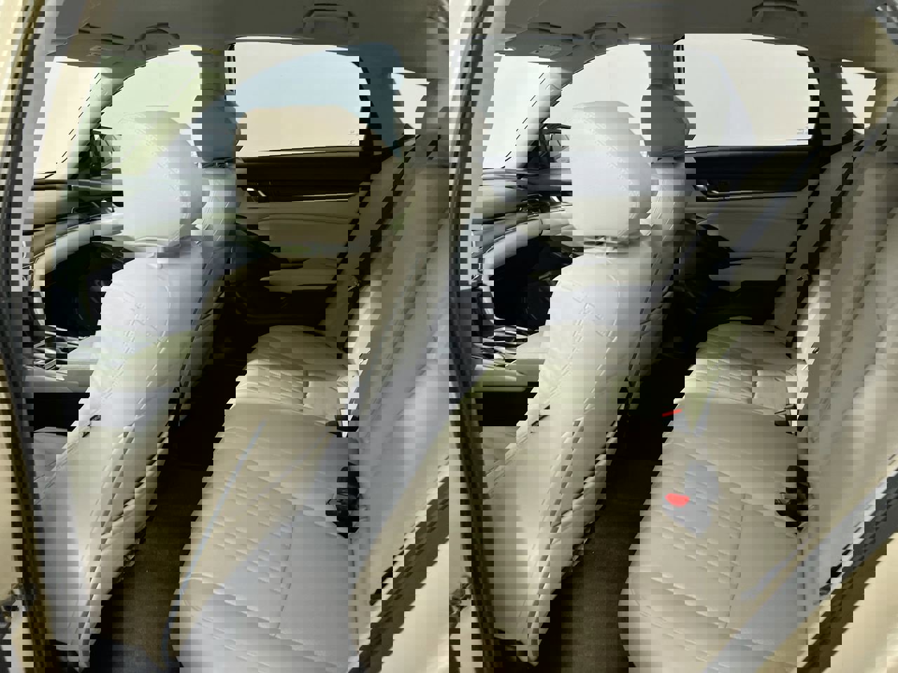 Used 2018 Honda Accord LX image 26