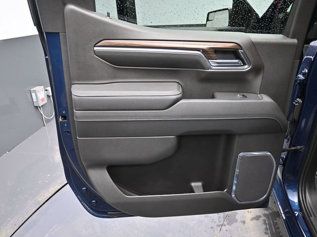 Used 2023 Chevrolet Silverado 1500 RST w/ Protection Package image 34