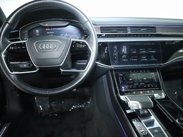 Used 2020 Audi A8 L 4.0T AWD/4WD image 32