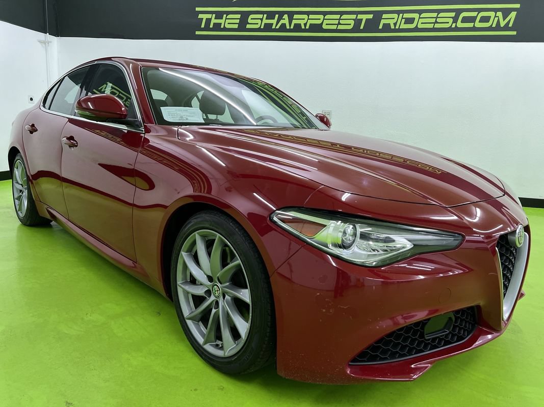 Used 2019 Alfa Romeo Giulia RWD image 2
