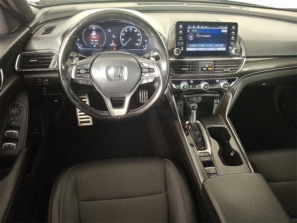 Used 2021 Honda Accord Sport image 2